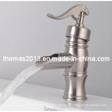Teapot Deck Mounted Nickel Brushed Bathroom Basin Faucet (Qh0599)